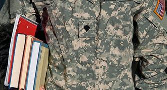 a的图像 military student holding books. 